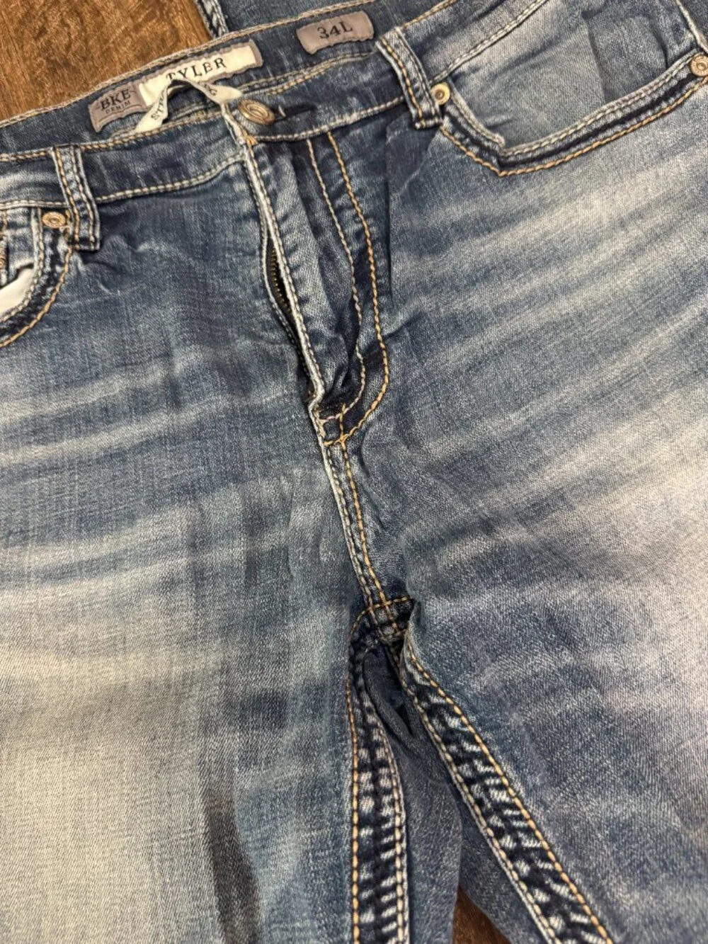 BKE Tyler Straight Leg Medium Wash Faded Denim Jeans Size 34L